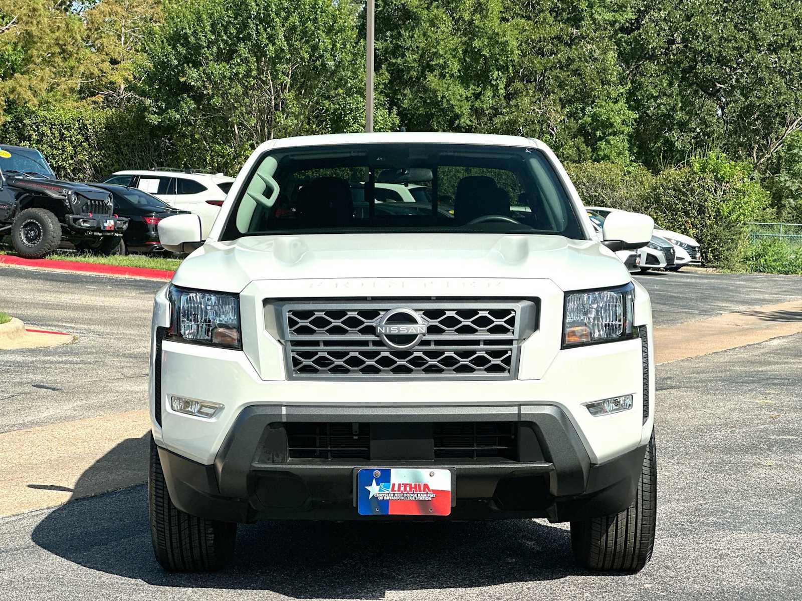 Used 2024 Nissan Frontier SV w/ SV Convenience Package RWD image 10