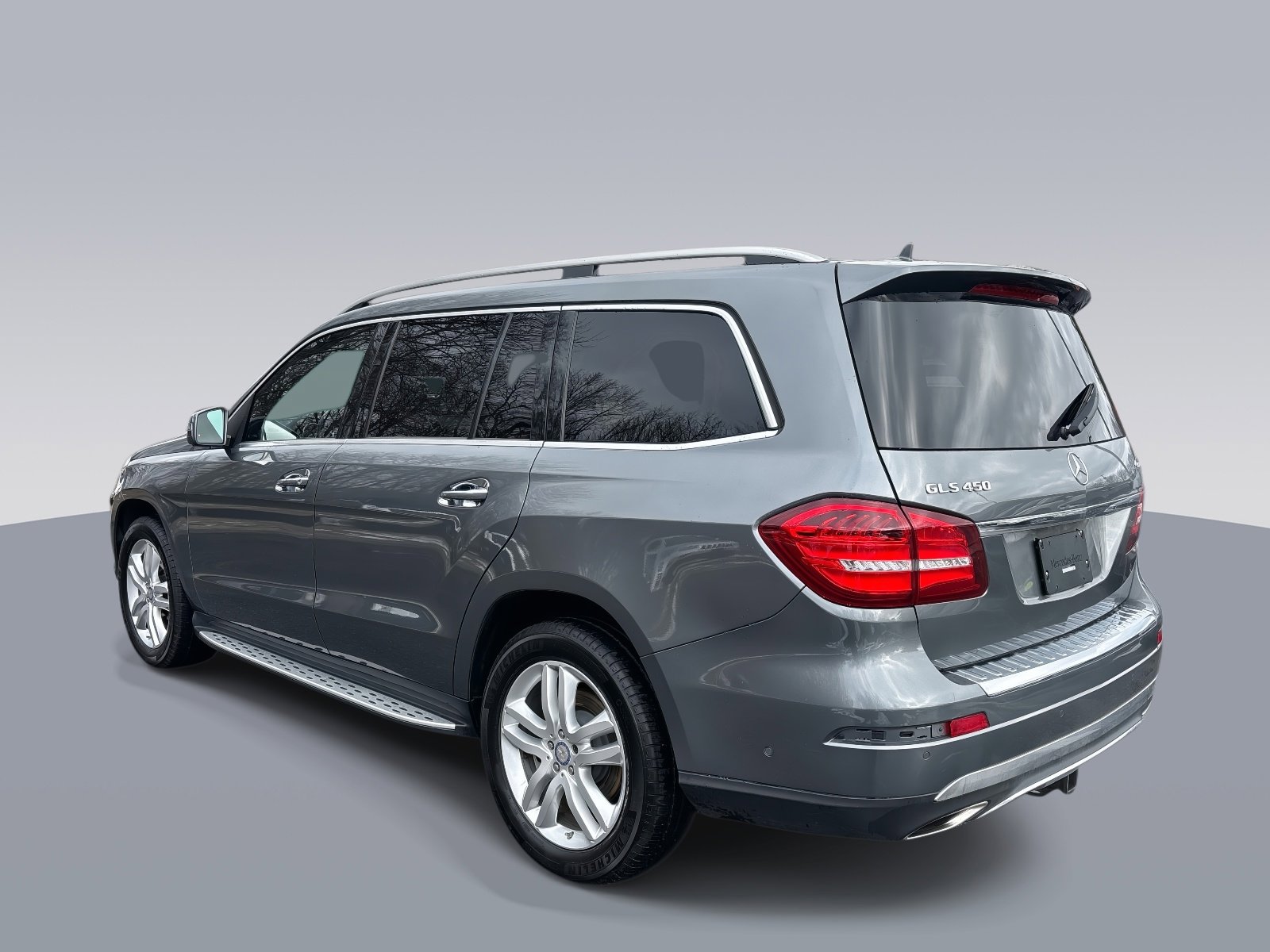 Used 2017 Mercedes-Benz GLS 450 4MATIC image 5