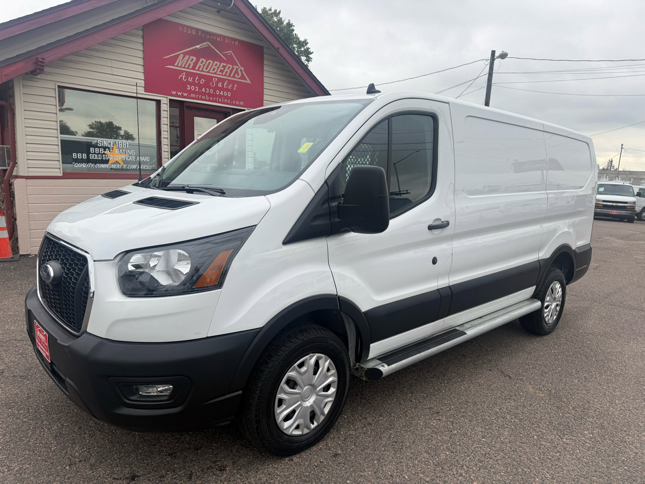 Used 2024 Ford Transit 250 Low Roof w/ Exterior Upgrade Package image 4