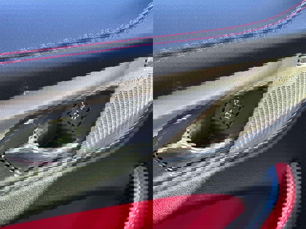 Used 2021 Jaguar F-PACE R-Dynamic S image 18