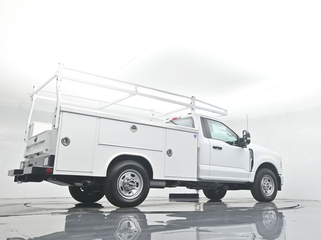 New 2025 Ford F350 XL w/ XL Chrome Package image 50