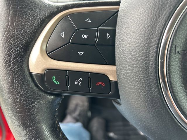 Used 2015 Jeep Renegade Limited AWD/4WD image 24