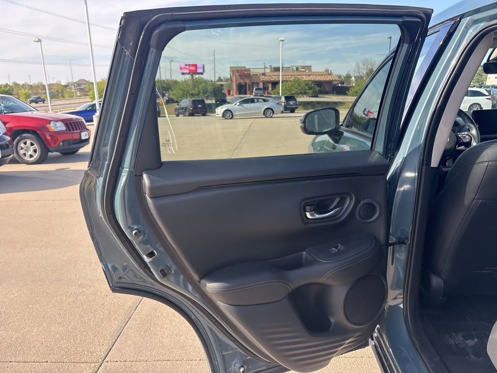 Certified 2025 Honda HR-V EX-L image 36