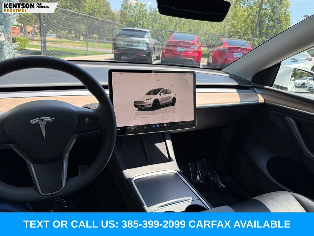 Used 2022 Tesla Model Y Performance AWD/4WD image 17