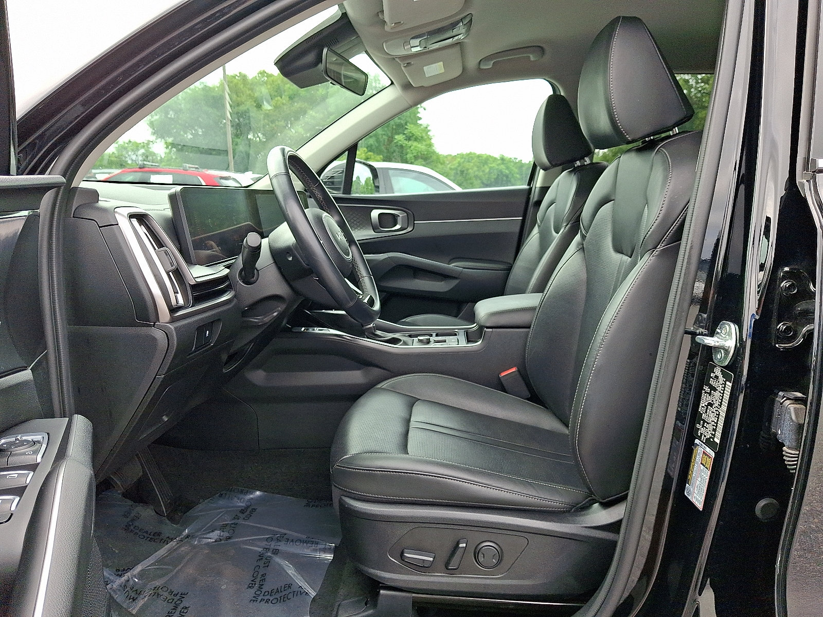 Certified 2024 Kia Sorento S AWD/4WD image 13