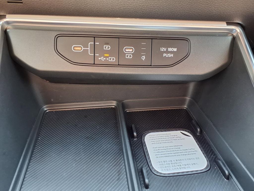 Certified 2026 Kia Carnival SX Prestige FWD image 23