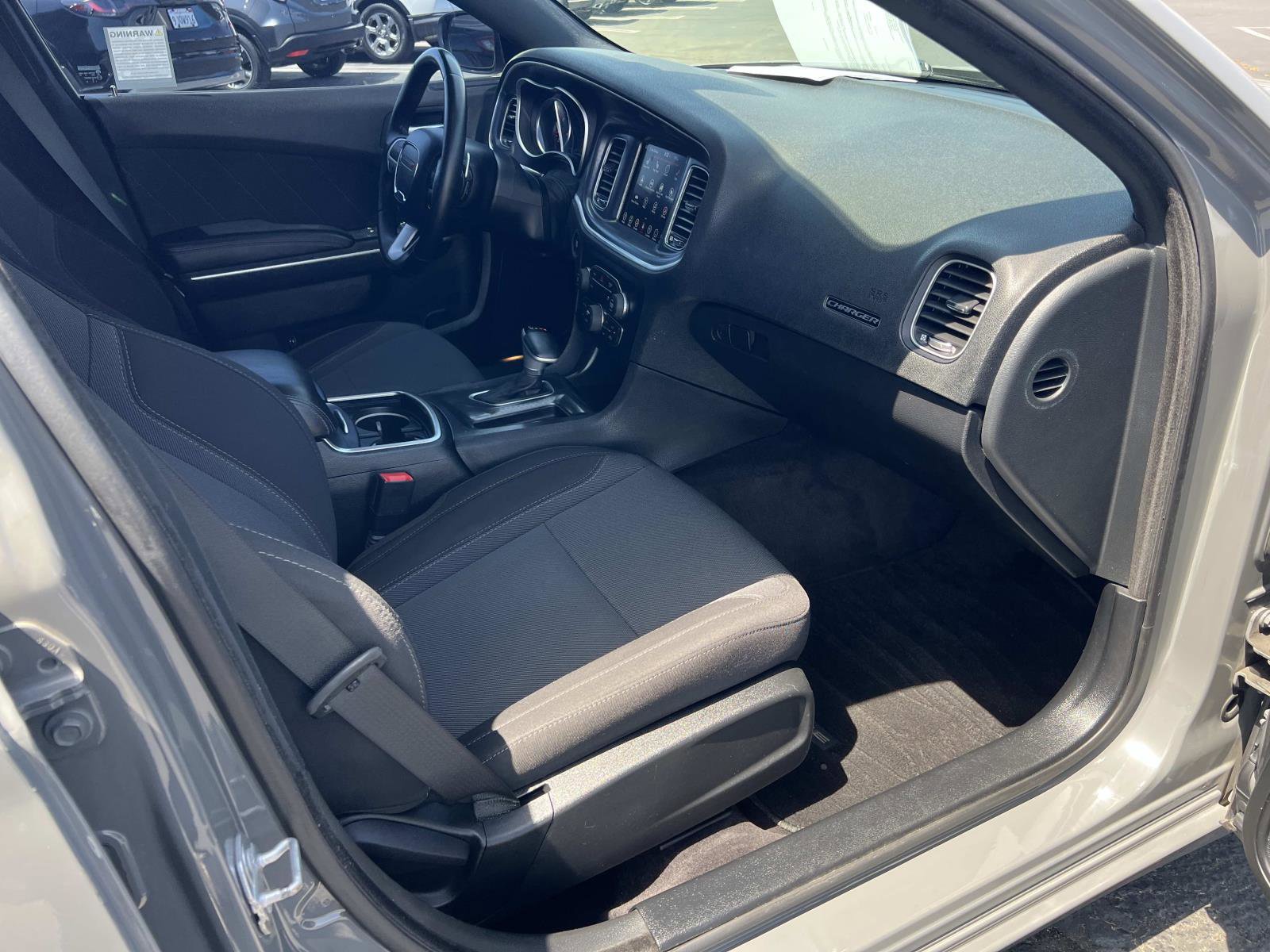 Used 2017 Dodge Charger R/T image 27