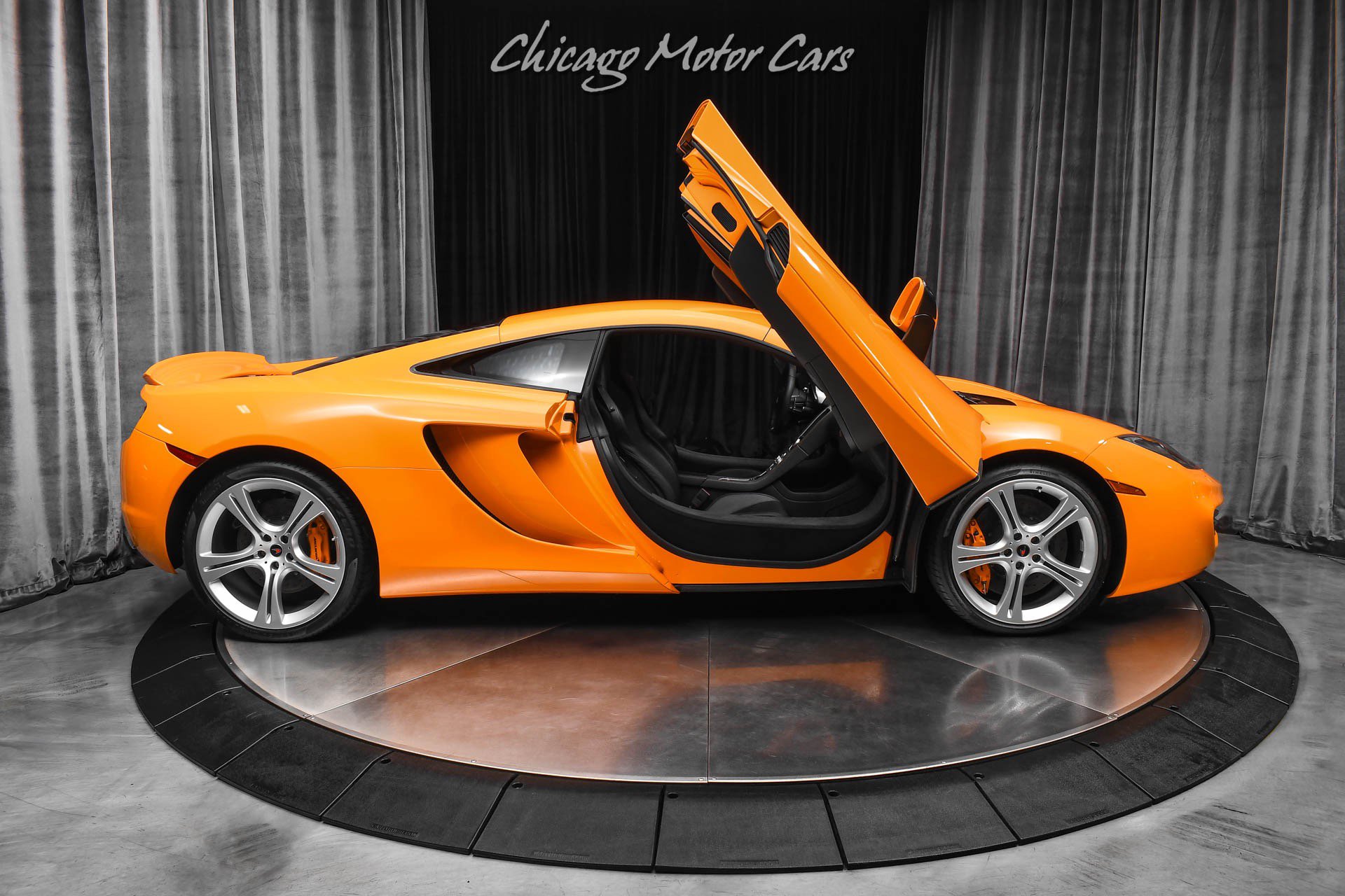 Used 2012 McLaren MP4-12C Coupe RWD image 40