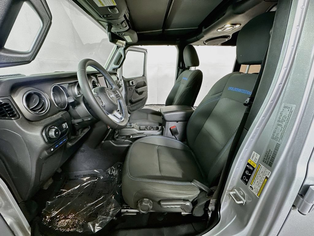 Used 2023 Jeep Wrangler Unlimited Rubicon 4xe AWD/4WD image 16