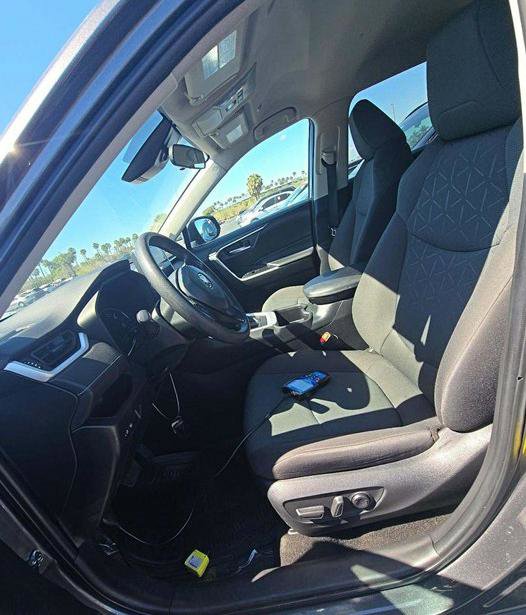 Used 2023 Toyota RAV4 XLE image 5
