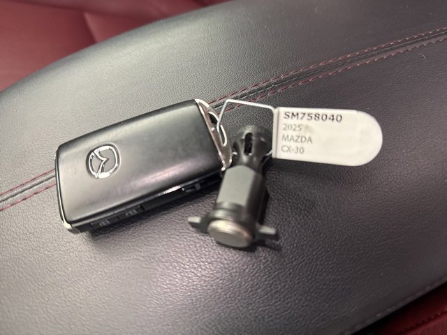 Used 2025 MAZDA CX-30 AWD 2.5 S w/ Preferred Package image 27