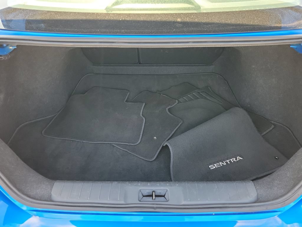 Certified 2025 Nissan Sentra SV FWD image 7