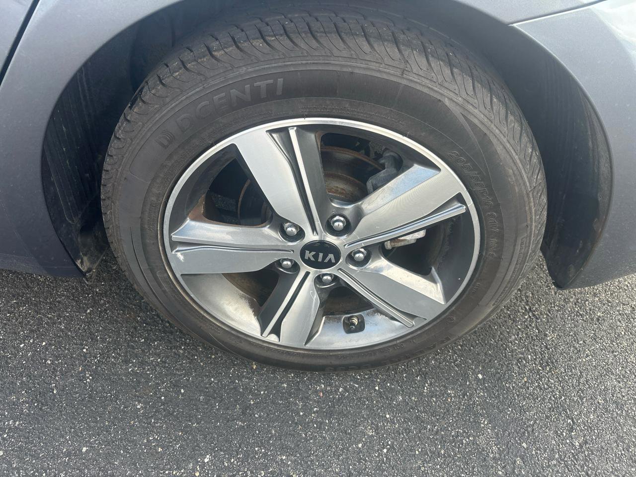 Used 2018 Kia Forte S image 25