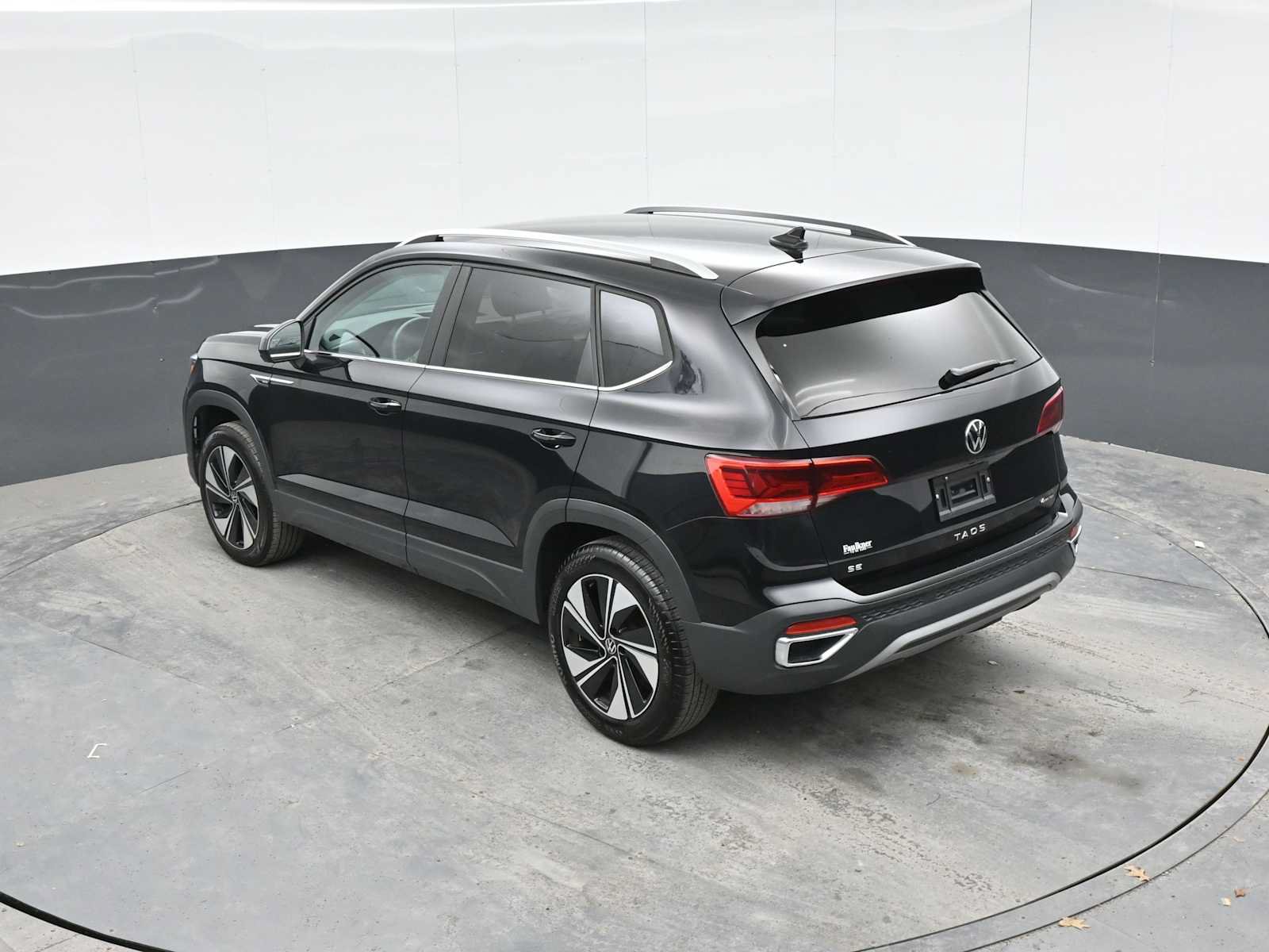 Used 2024 Volkswagen Taos SE AWD/4WD image 27