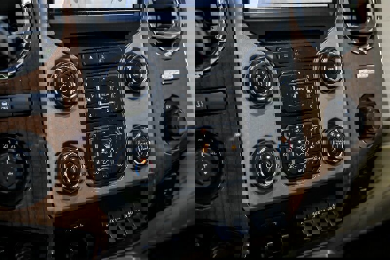 Used 2015 Ford F250 King Ranch w/ FX4 Off-Road Package image 29