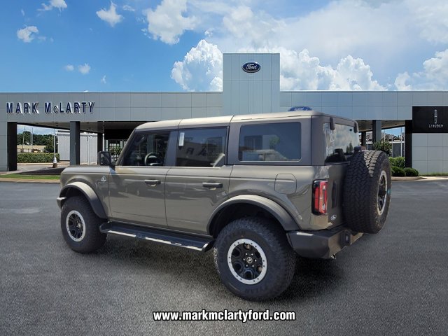 New 2026 Ford Bronco Outer Banks w/ Sasquatch Package AWD/4WD image 3
