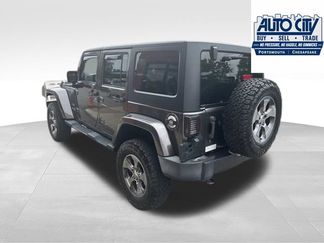 Used 2016 Jeep Wrangler Unlimited Sahara w/ Dual Top Group AWD/4WD image 4