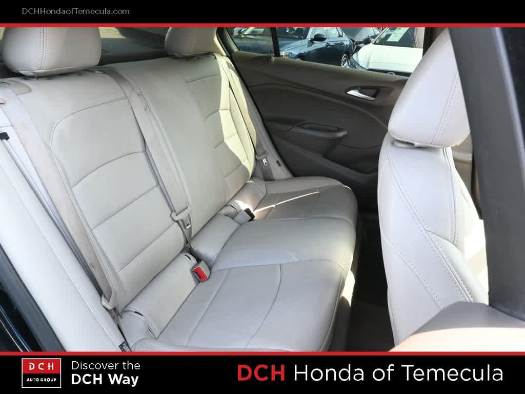 Used 2017 Chevrolet Cruze LS FWD image 20