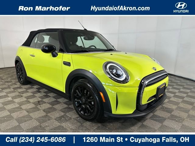 Used 2023 MINI Cooper Classic image 1