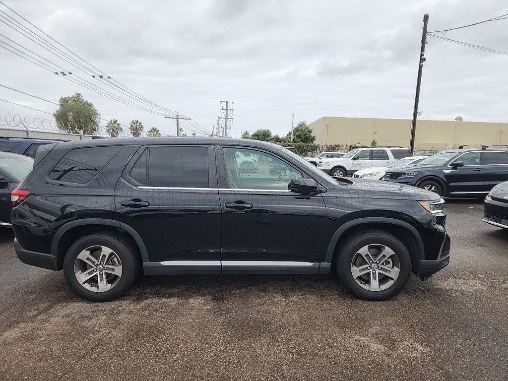 Used 2025 Honda Pilot EX-L image 16