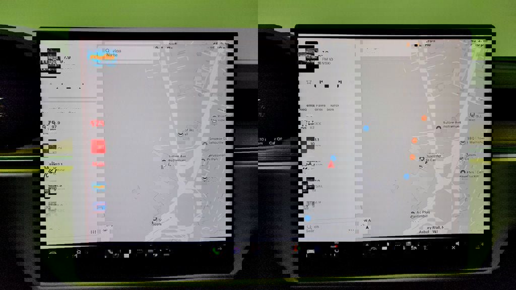 Used 2021 Tesla Model S Plaid image 23