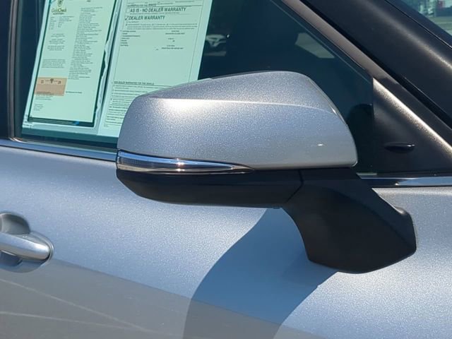 Used 2023 Toyota Highlander XLE image 12