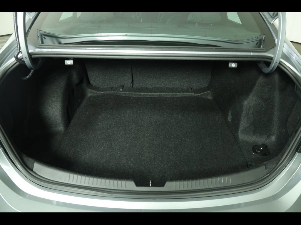 Used 2024 Chevrolet Malibu LT FWD image 10