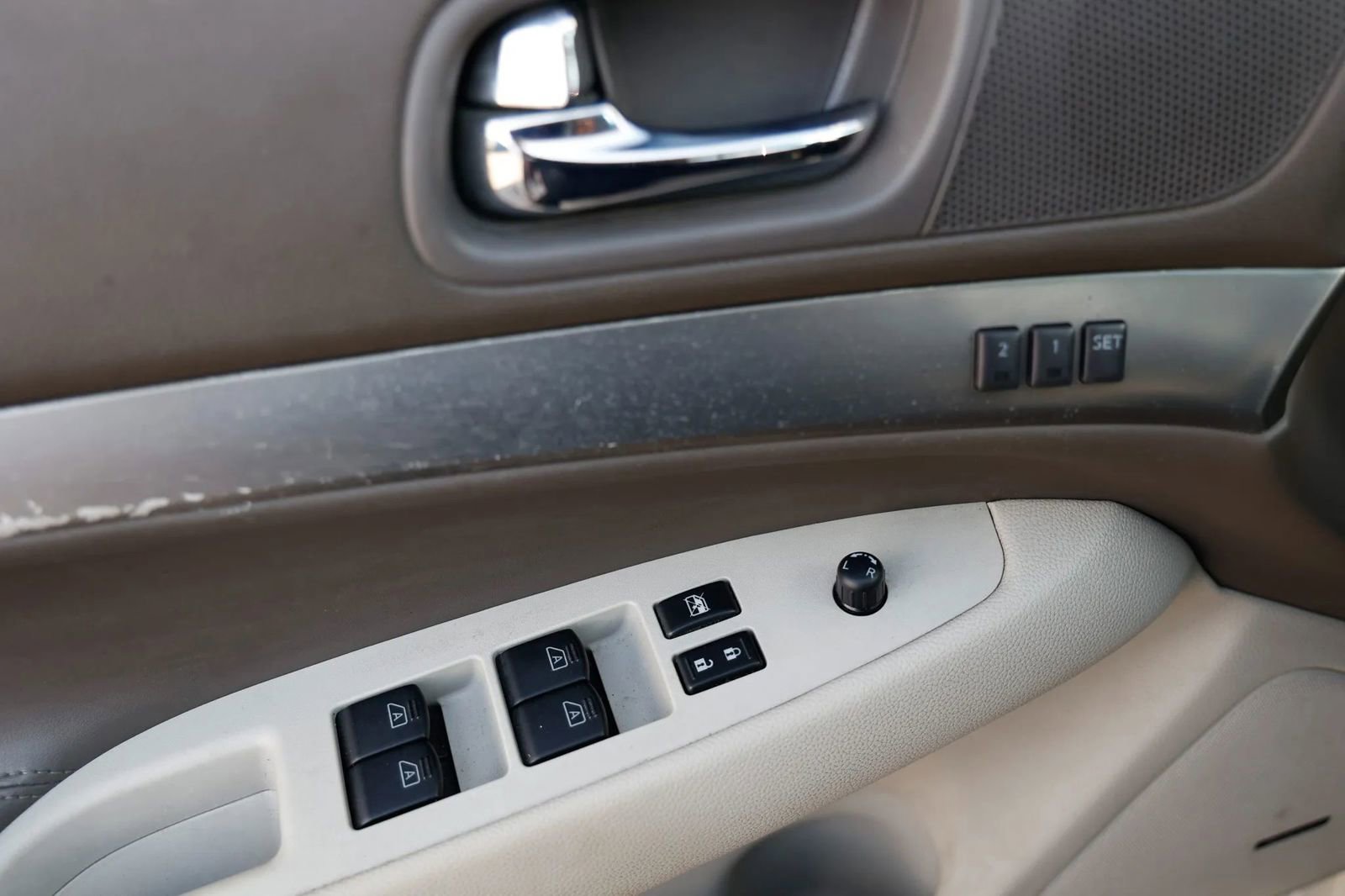 Used 2012 INFINITI G37 Journey w/ Premium Pkg image 40