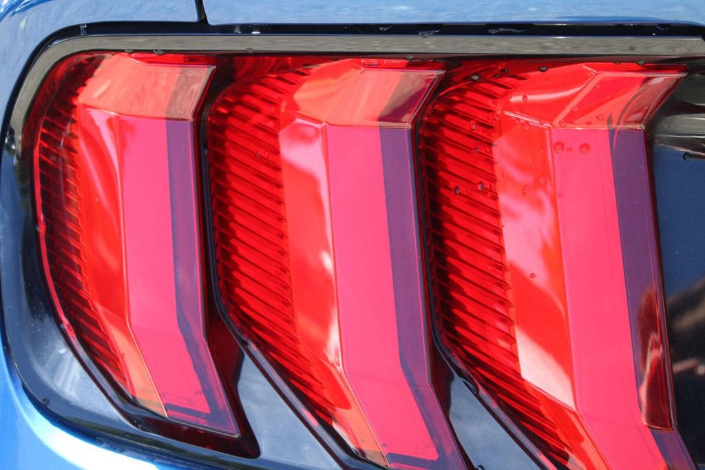 Used 2018 Ford Mustang Premium image 40