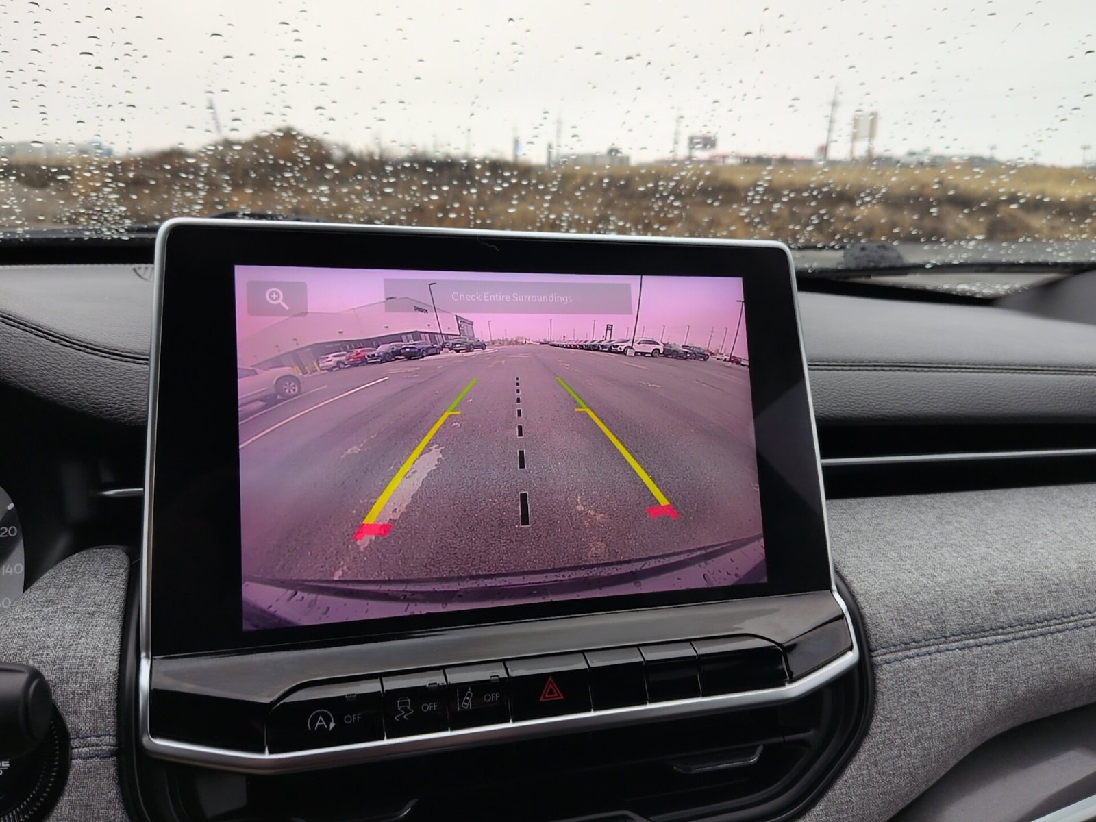 Used 2024 Jeep Compass Latitude image 24