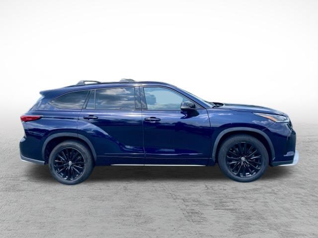 Used 2023 Toyota Highlander XSE AWD/4WD image 4