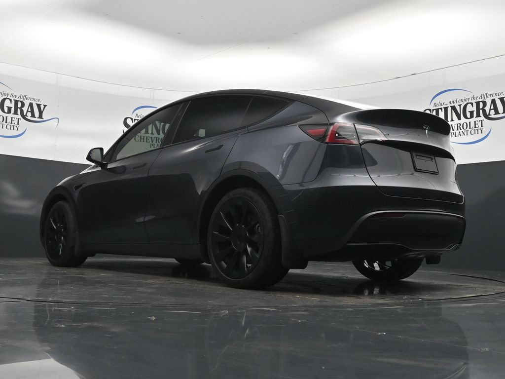 Used 2024 Tesla Model Y Long Range AWD/4WD image 30