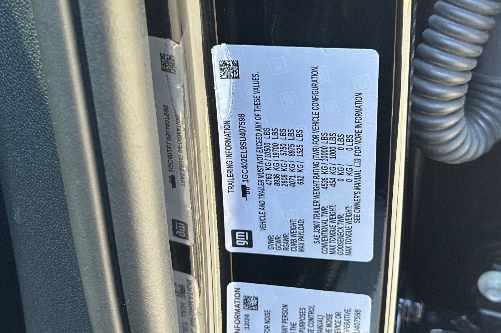 Used 2025 Chevrolet Silverado EV RST AWD/4WD image 39