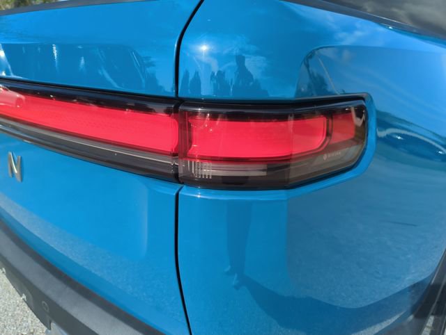 Used 2023 Rivian R1T Adventure image 11