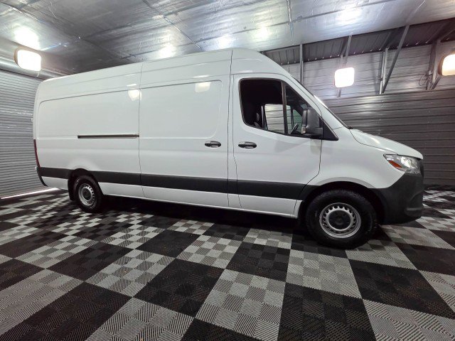 Used 2023 Mercedes-Benz Sprinter 2500 image 9