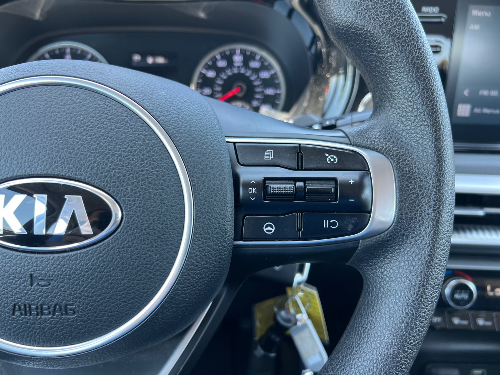 Used 2021 Kia K5 LX FWD image 27