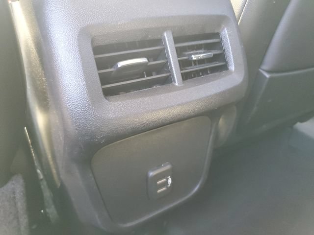 Used 2024 GMC Terrain SLT FWD image 13