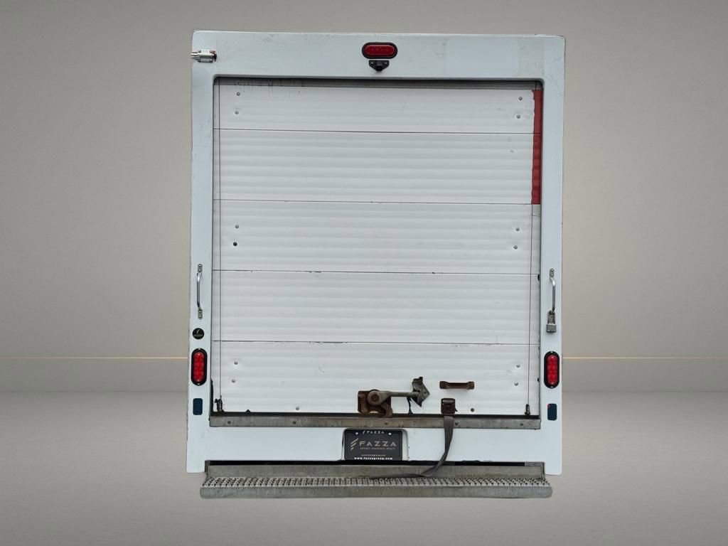 Used 2018 Chevrolet Express 3500 w/ Driver Convenience Package image 5