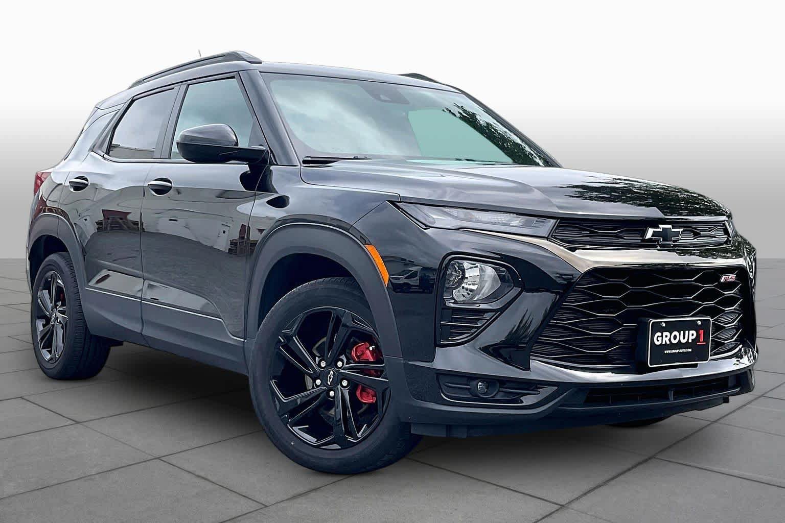 Used 2023 Chevrolet TrailBlazer RS w/ Convenience Package AWD/4WD image 2