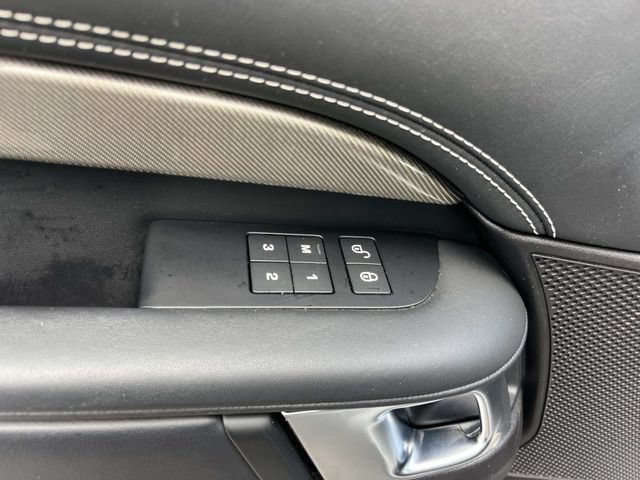Used 2018 Land Rover Discovery HSE AWD/4WD image 35
