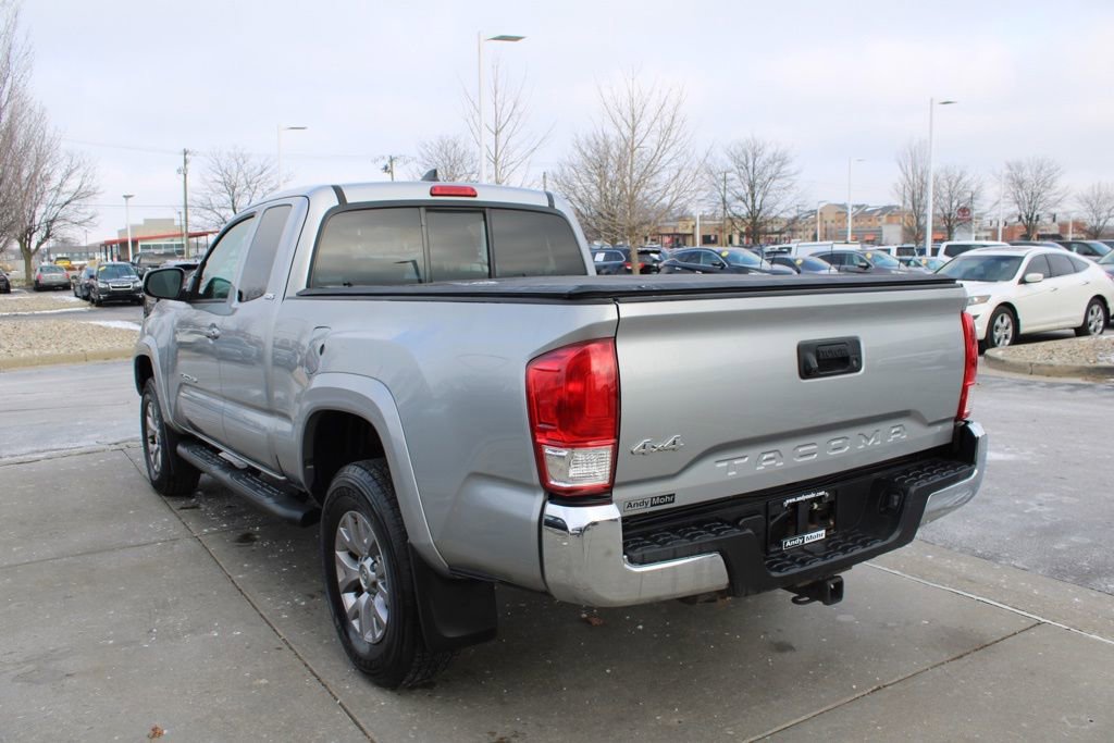 Used 2016 Toyota Tacoma SR5 image 5