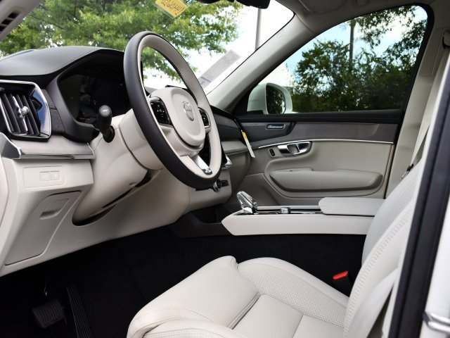 New 2026 Volvo XC90 T8 Ultra image 14