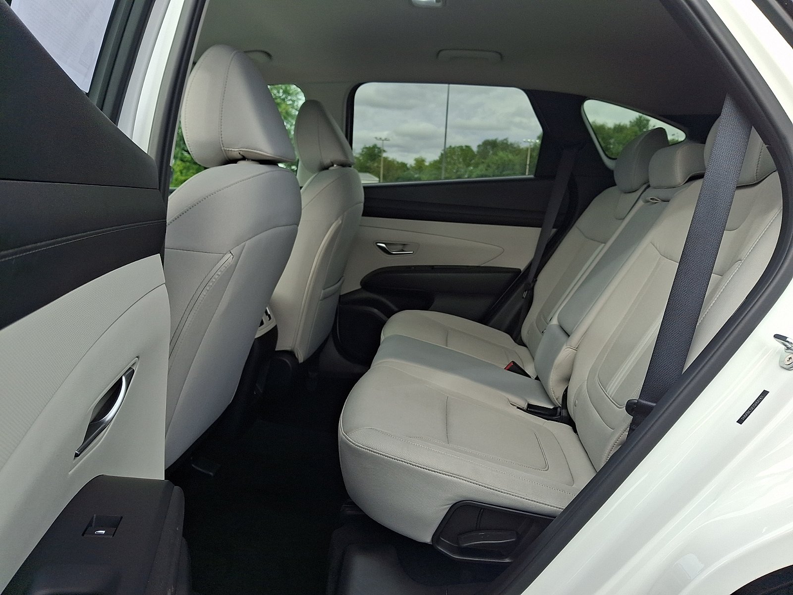 Certified 2025 Hyundai Tucson SEL AWD/4WD image 11