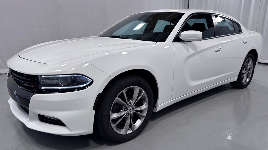 Used 2020 Dodge Charger SXT w/ Cold Weather Package AWD/4WD image 1