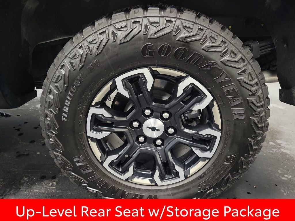 Used 2025 Chevrolet Silverado 1500 ZR2 w/ Technology Package image 10