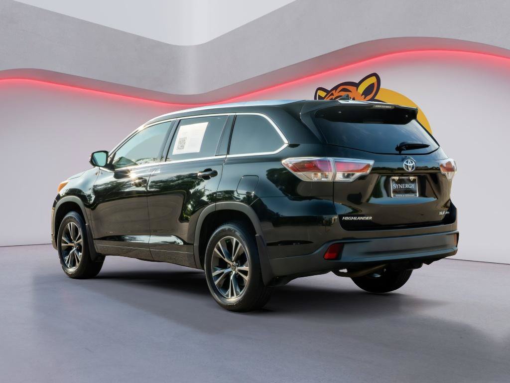 Used 2016 Toyota Highlander XLE AWD/4WD image 8