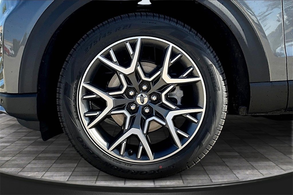 New 2025 Ford Explorer Platinum image 26