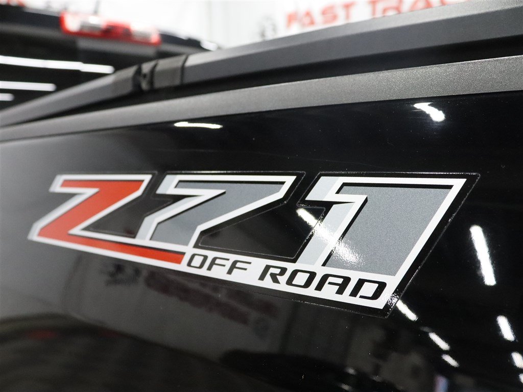 Used 2019 Chevrolet Colorado Z71 AWD/4WD image 11