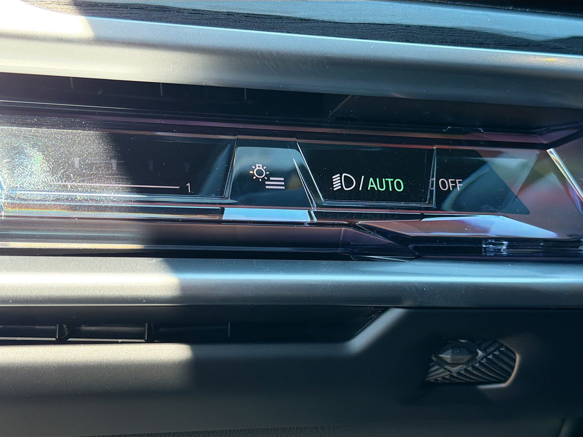 New 2026 BMW 740i xDrive w/ Premium Package image 36