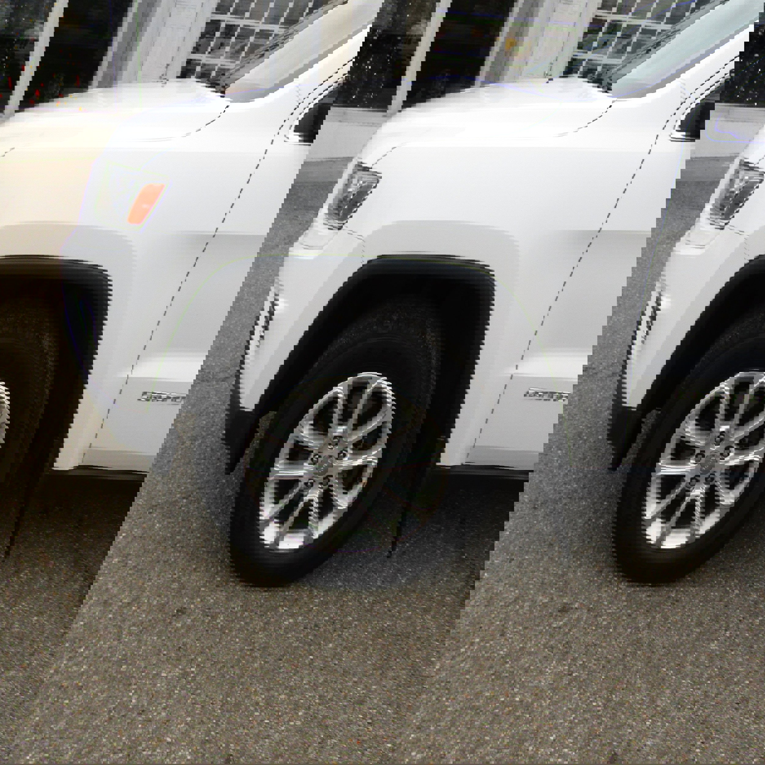 Used 2014 Jeep Grand Cherokee Laredo w/ Security & Convenience Group image 5